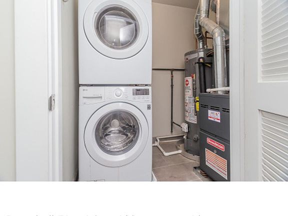 2nd image of 3426 N Janssen Ave #3