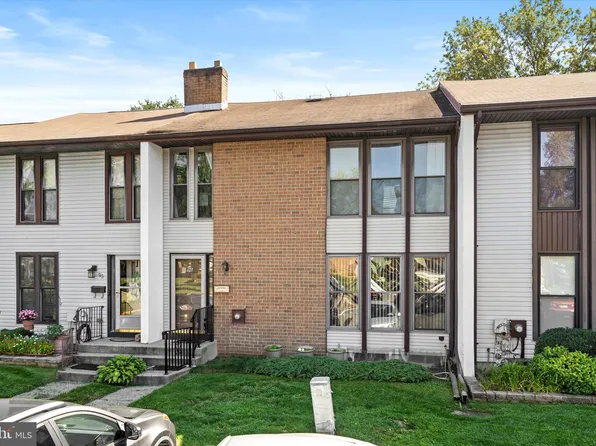 96 Danbury Ct, East Windsor, NJ 08520
