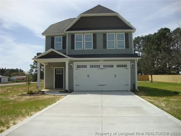 1069 Dean Rd, Saint Pauls, NC 28384