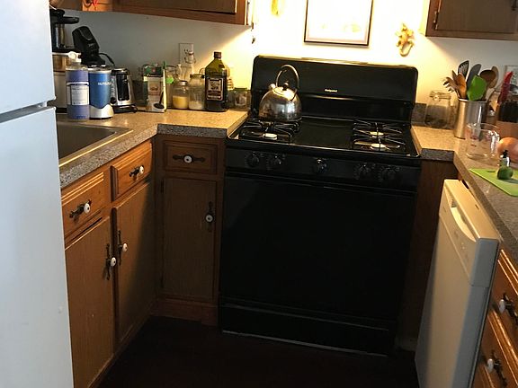 4th image of 1034 S Carrollton Ave APT C