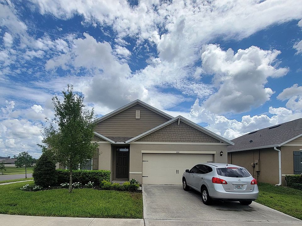 1st image of 842 Guadalupe Dr