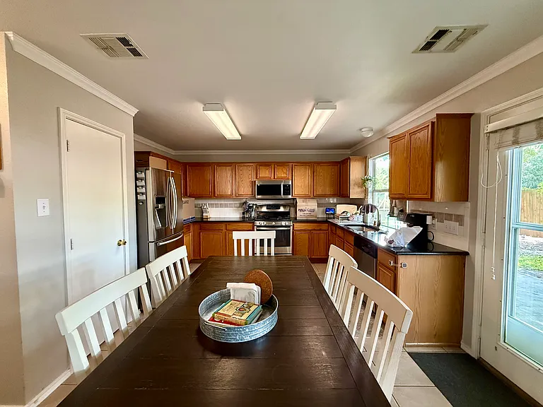 9324 Chesapeake Ln — Photo 8