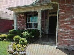 1113 Castle Springs Rd, Fort Worth, TX 76134