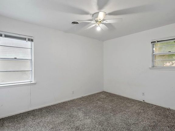 4th image of 3712 Eastridge Dr