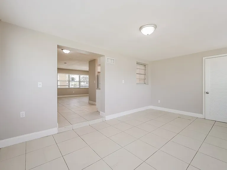 11 Kentucky Rd — Photo 10