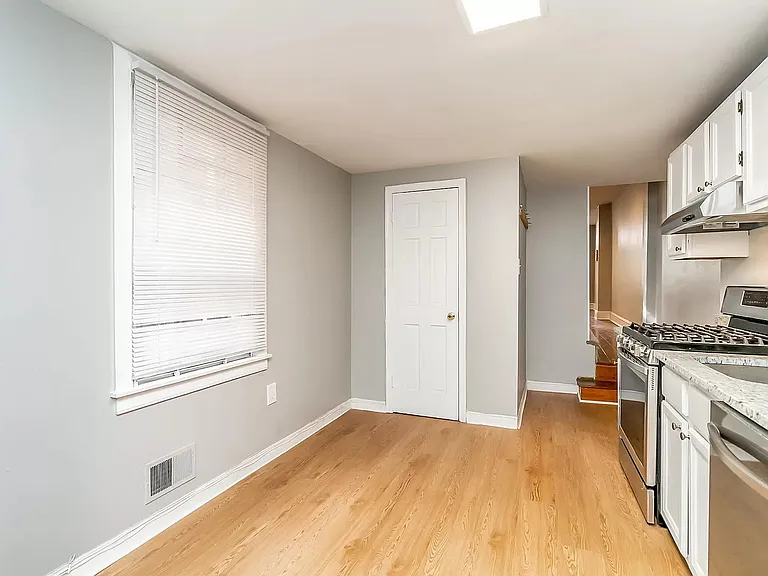 635 Portland St #A — Photo 14