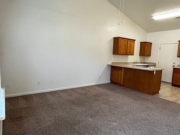 2nd image of 2327-2333 W Sunnyside Ave #2329