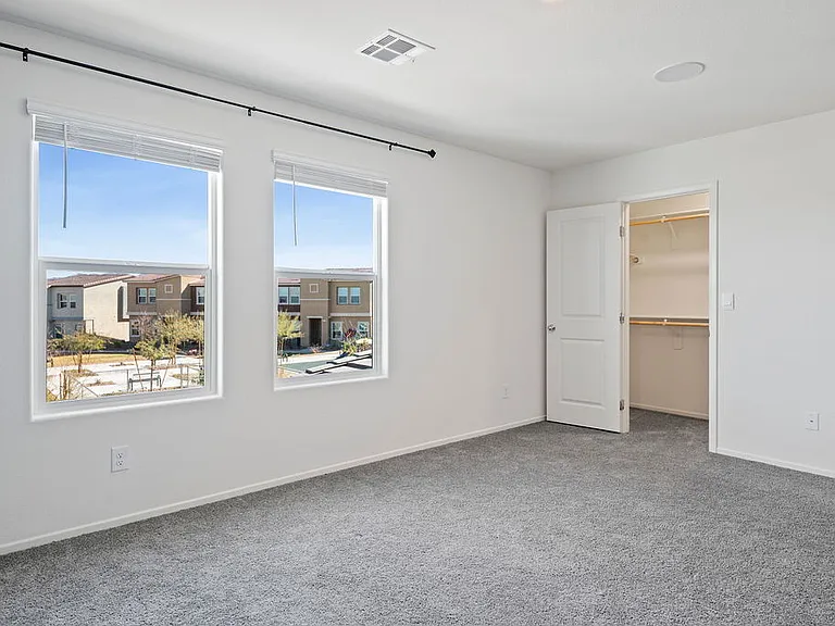 444 Moonlight Cove Dr — Photo 30