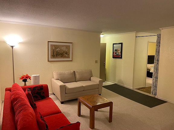 4th image of 936 Kiely Blvd Unit H