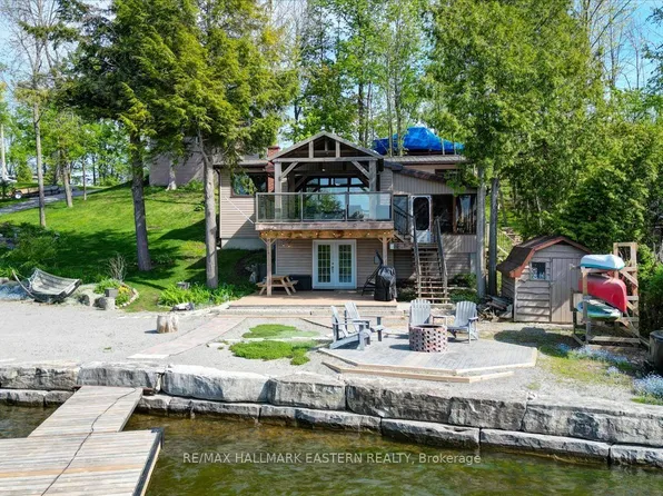 790 Fifes Bay Marina Ln, Selwyn, ON K9J 0C6