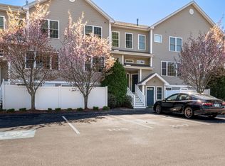 1 Maple Ridge Dr UNIT 205, Merrimack, NH 03054