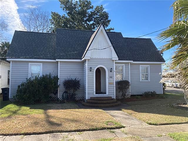 1st image of 88 Crislaur Ave