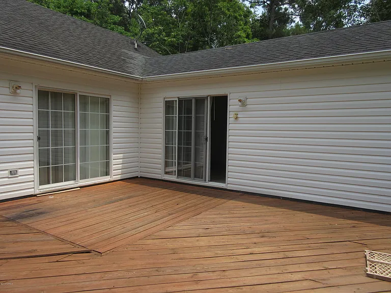 205 Shady Ct — Photo 15
