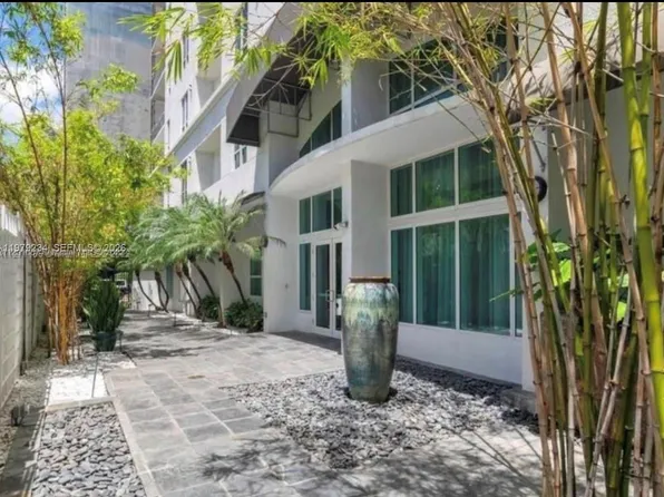 234 NE 3rd St APT 608, Miami, FL 33132