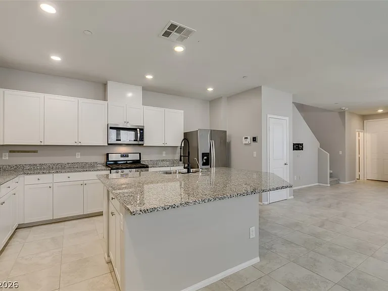 2864 Cabrillo Terrace St — Photo 22
