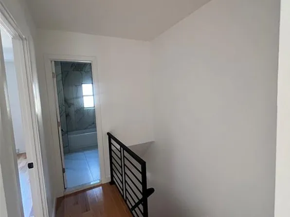 1495 E 15th St, Brooklyn, NY 11230