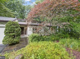 10606 Crossing Creek Rd, Rockville, MD 20854