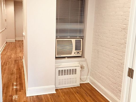4th image of 646 Amsterdam Ave APT 2C