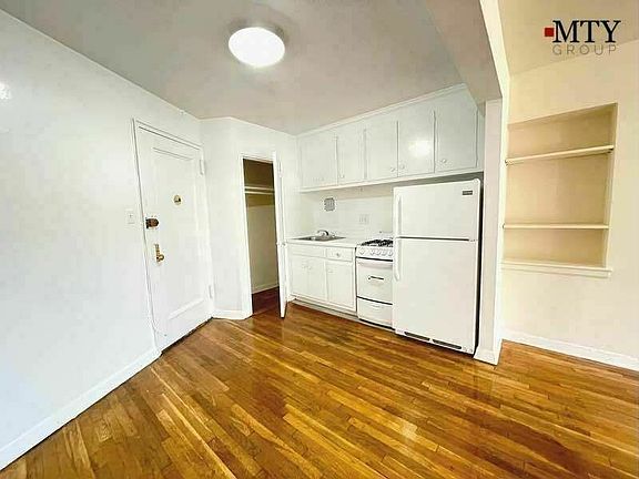 4th image of 55-05 Woodside Ave #320