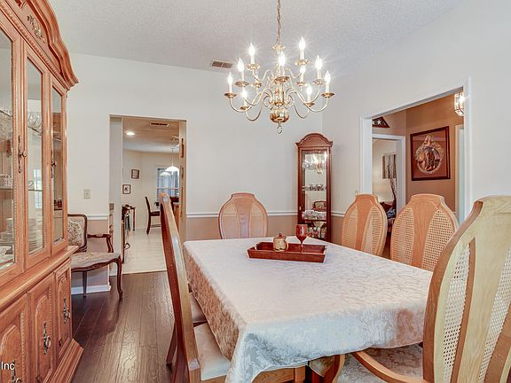 4th image of 1785 ST LAWRENCE Way