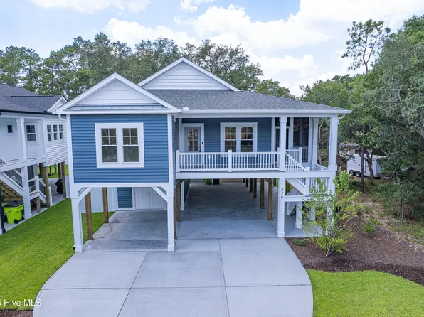 229 NE 34th Street, Oak Island, NC 28465