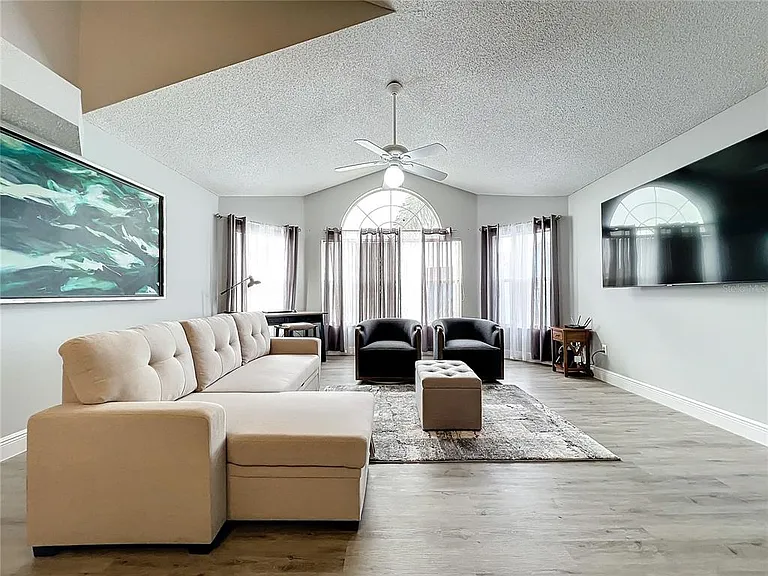 2731 N Poinciana Blvd #114 — Photo 28