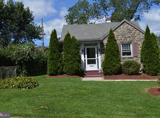 29 Neeld Ln, Aston, PA 19014