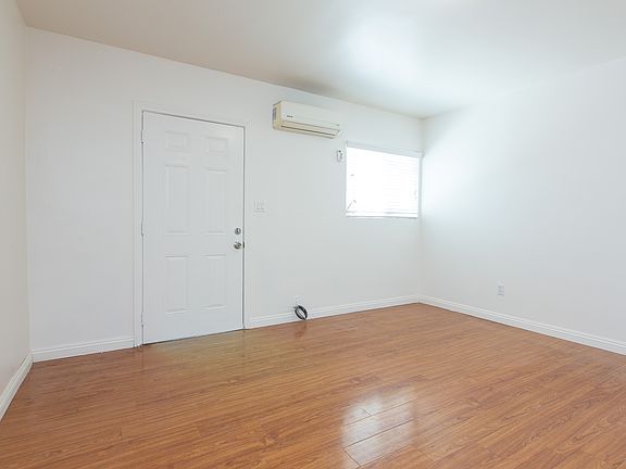 4th image of 210 S Nicholson Ave #2