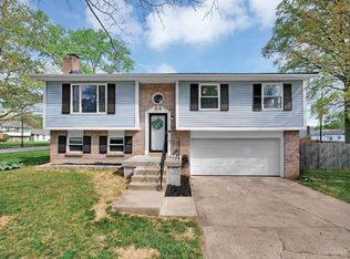 1296 Laura Ln, Mason, OH 45040