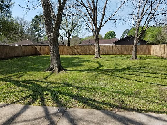 4th image of 616 Marion Ln