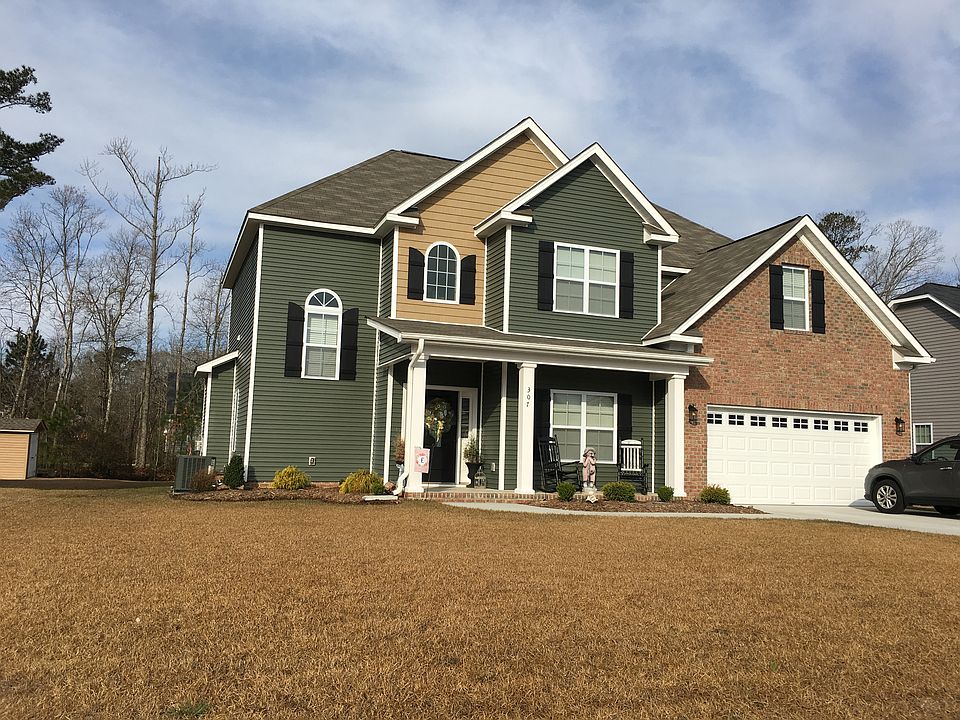 1st image of 307 Crimson Dr