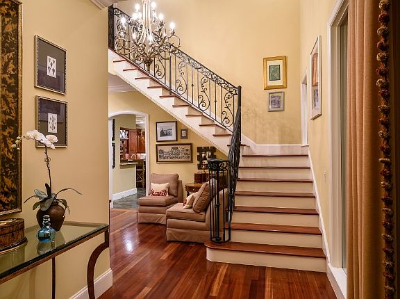 5th image of 121 Oceanforest Dr N