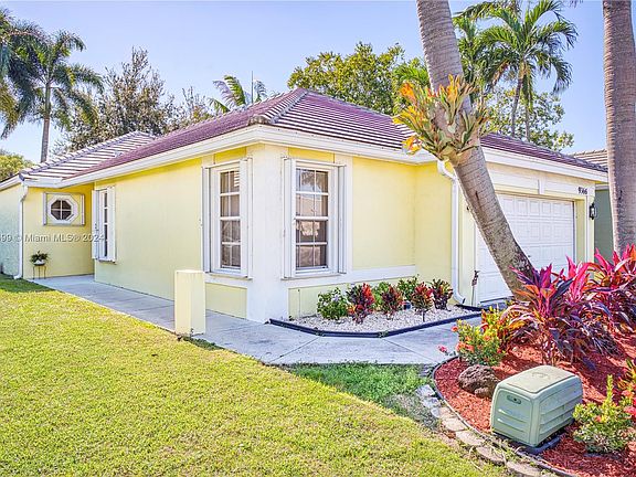 3rd image of 9366 Arborwood Cir