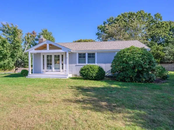 8 Schooner Street, West Yarmouth, MA 02673