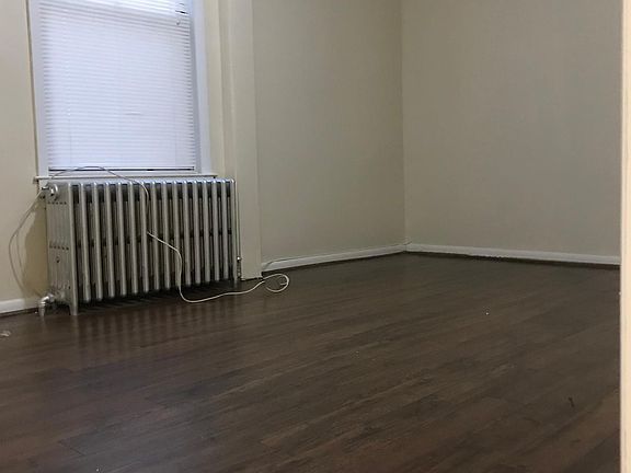 3rd image of 257 Crescent Pl