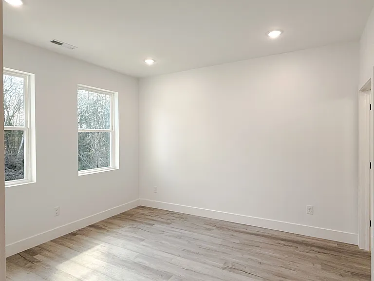 119 Crocker Ct — Photo 10