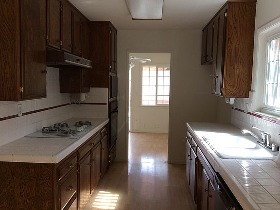 3rd image of 12642 Topaz St