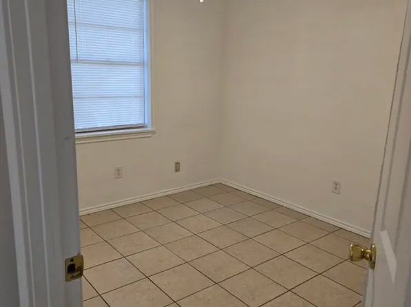 514 Garden Ln, Henderson, TX