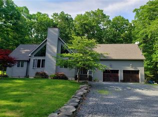 14 Seitz Rd, Barryville, NY 12719