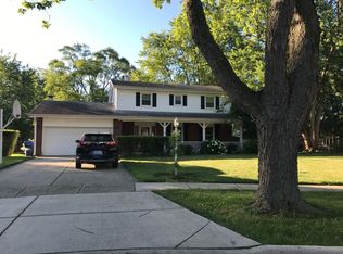 1912 Cheshire Ct, Wheaton, IL 60189