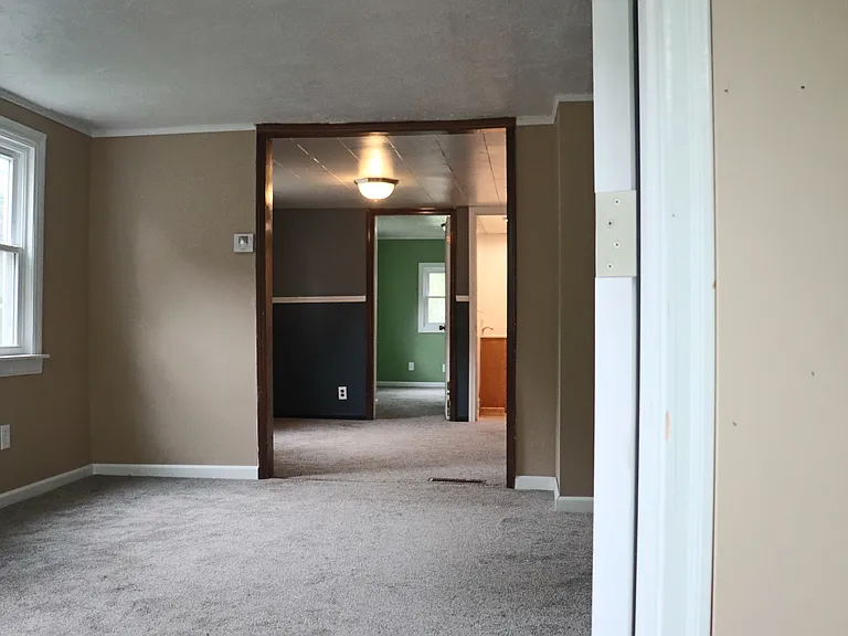 616 Irvington Ave — Photo 2