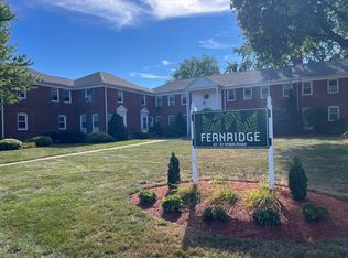 49 Robin Rd, West Hartford, CT 06119