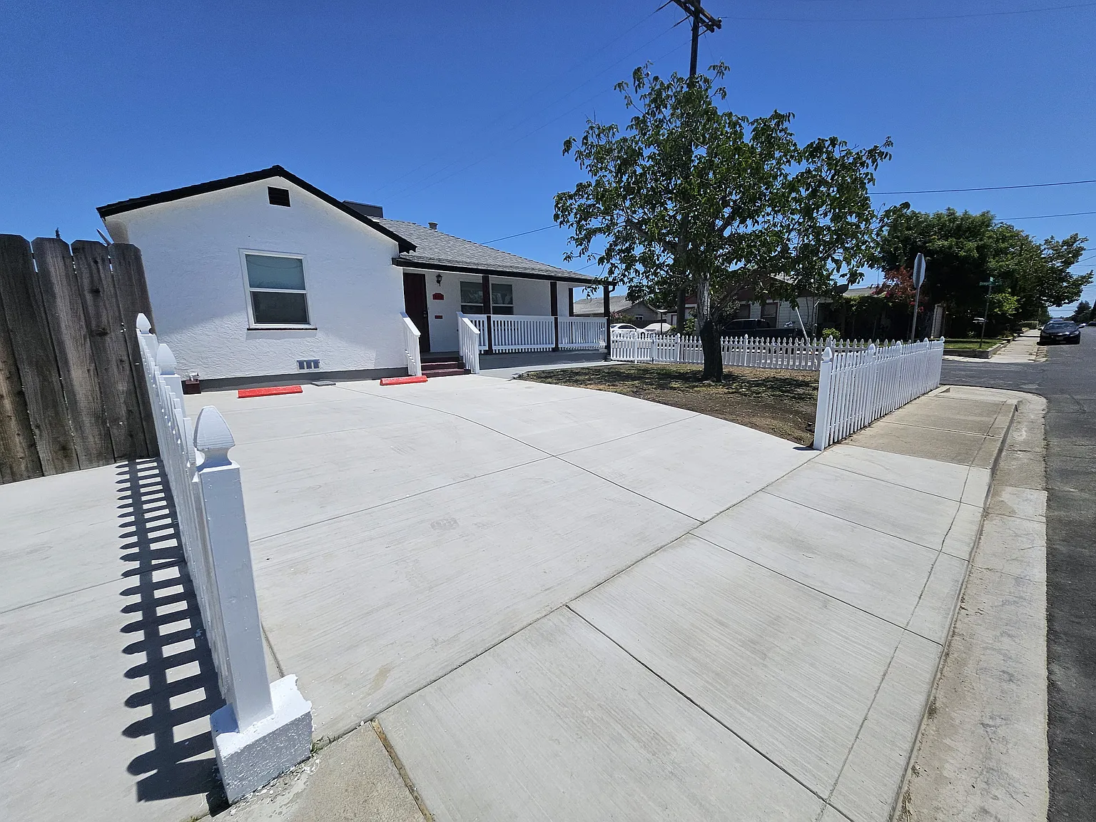 2 bed, 1100 sqft, $2,000 — Photo 3