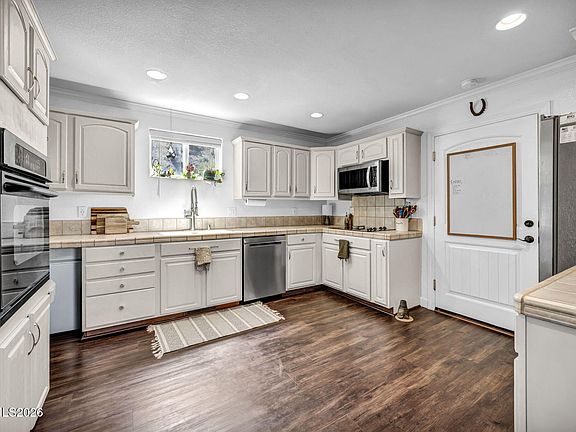 4th image of 2569 Cartwright Rd