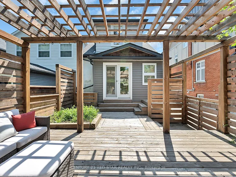 458 Dundurn St S — Photo 46