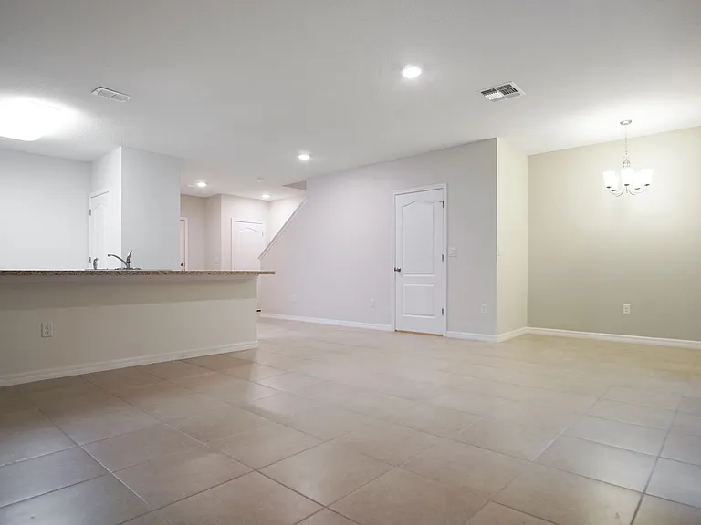 467 Arbor Lakes Dr — Photo 8