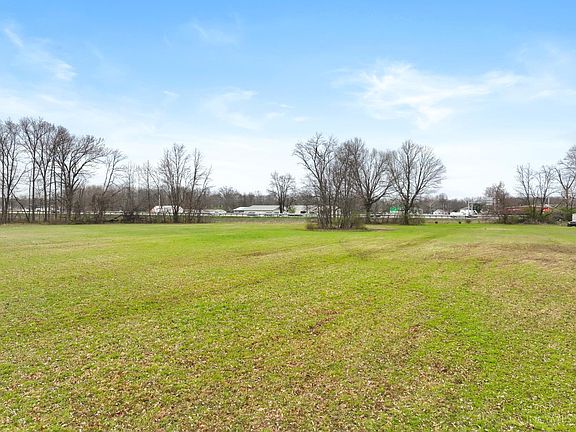 5th image of 1237 Traction Rd