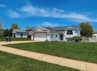 3105 Beckie Dr SW, Wyoming, MI 49418