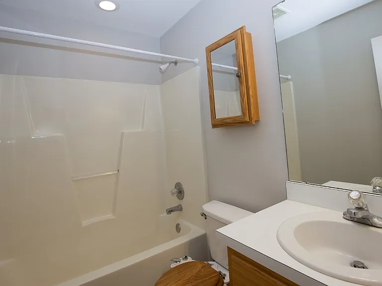 184 Olde Farm Rd — Photo 32