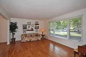 4th image of 466 E Juniper Dr